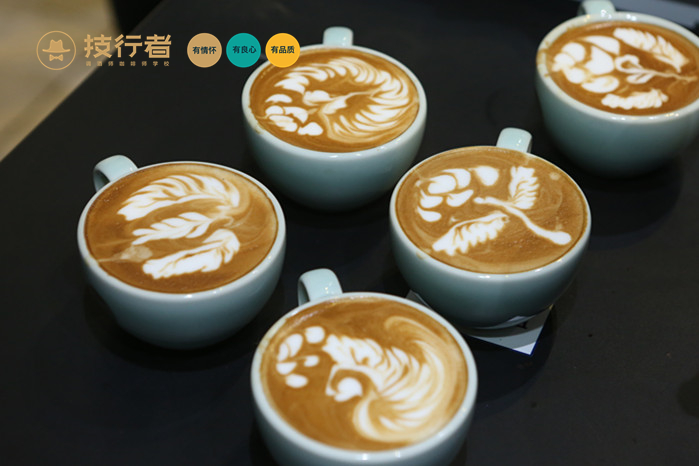 技行者调酒学员作品